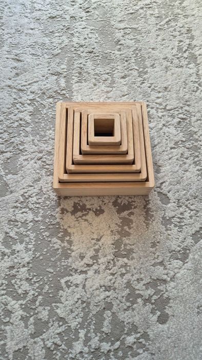 Montessori Piramida Guidecraft Originala