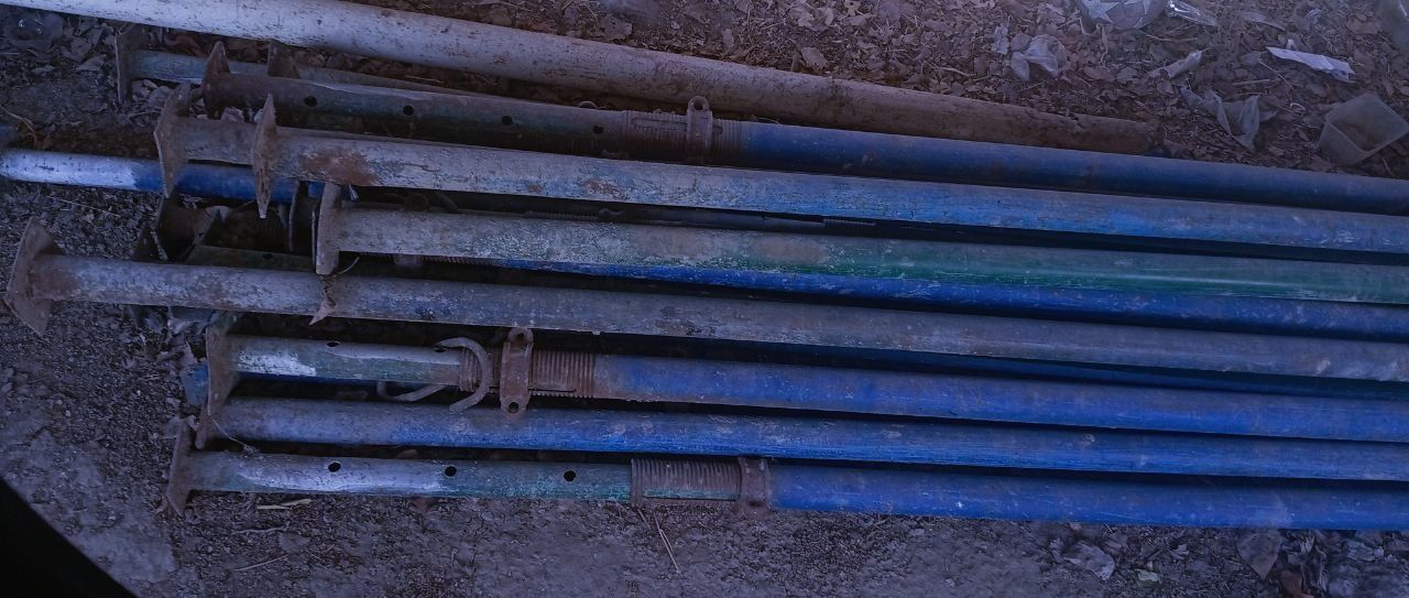 Телескопочиский стойка 4,5 метр 250 тыс
