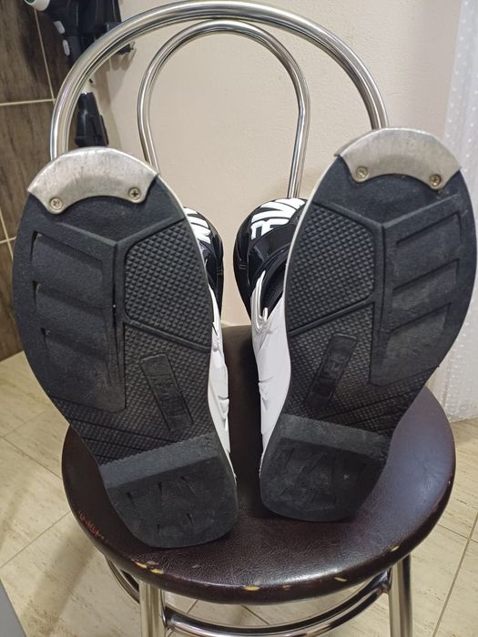 Cizme motocros mărime 40