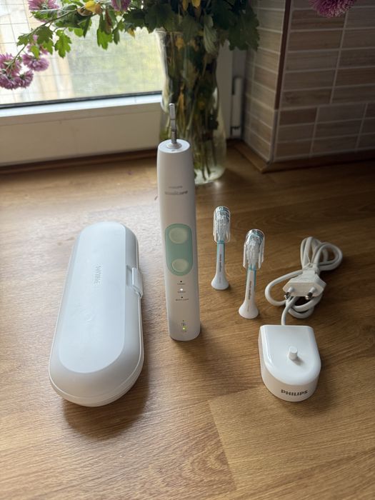 Periuta electrica Philips Sonicare 4100
