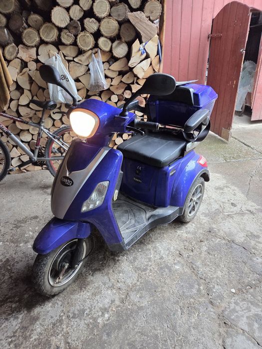 Scuter Triciclu Electric