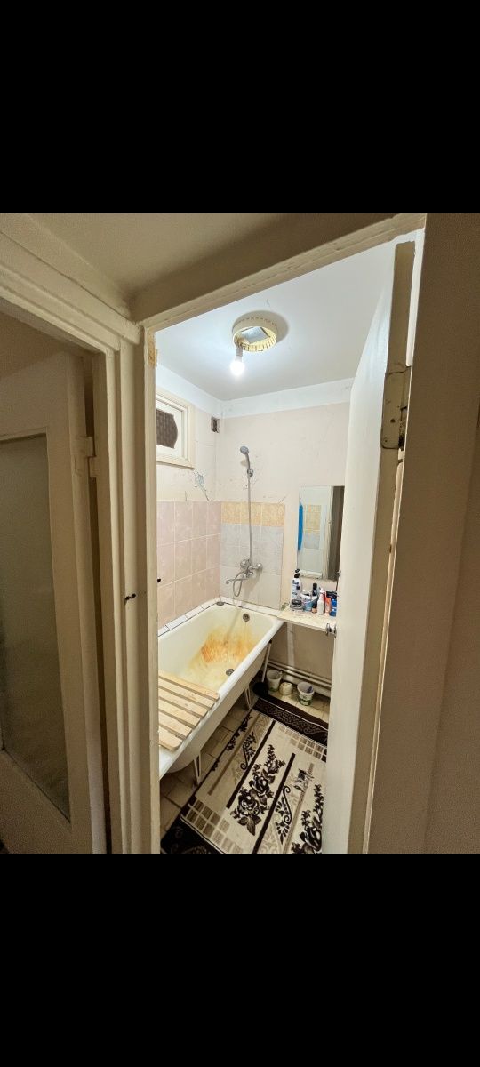 Tansiqboy-3 da 2/4/5  sotiladi srochno  balkon 2x6