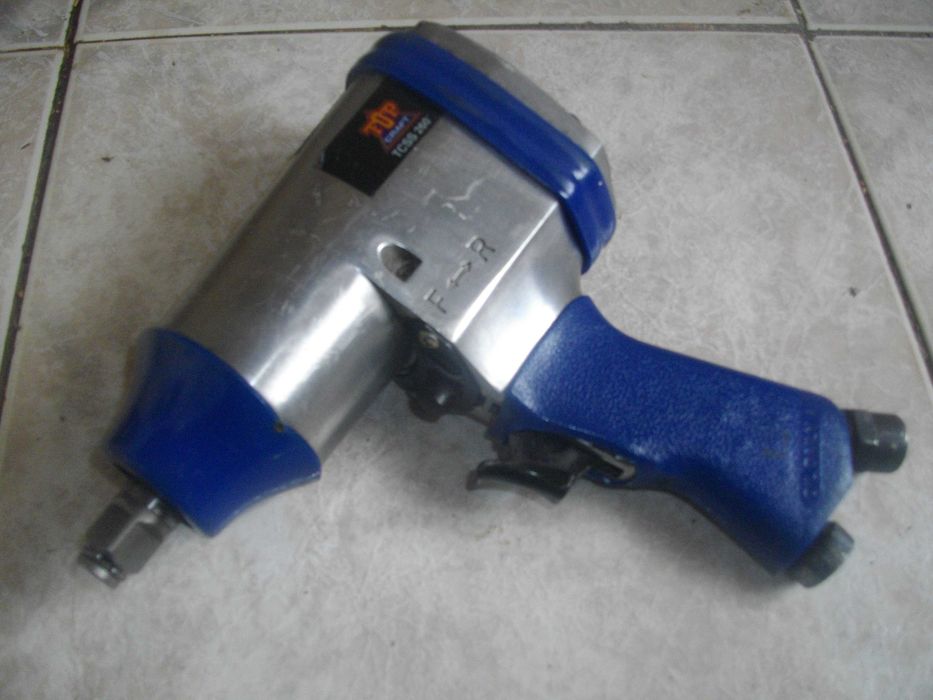 Пневматични машини ЗА ЧАСТИ/РЕМОНТ Гайковерт Отвертка WURTH Шлайф RODA