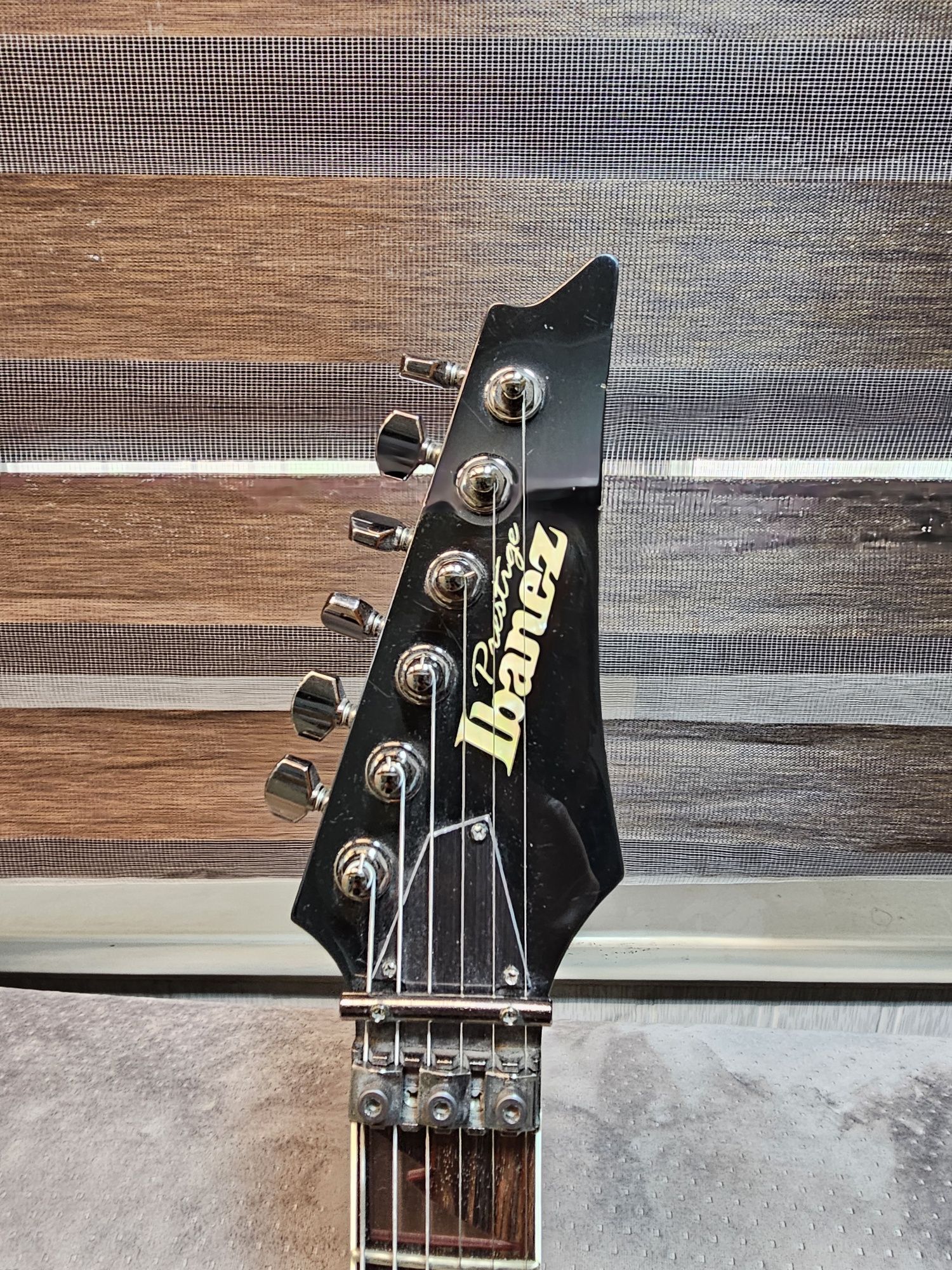 Ibanez Prestige RG2570
