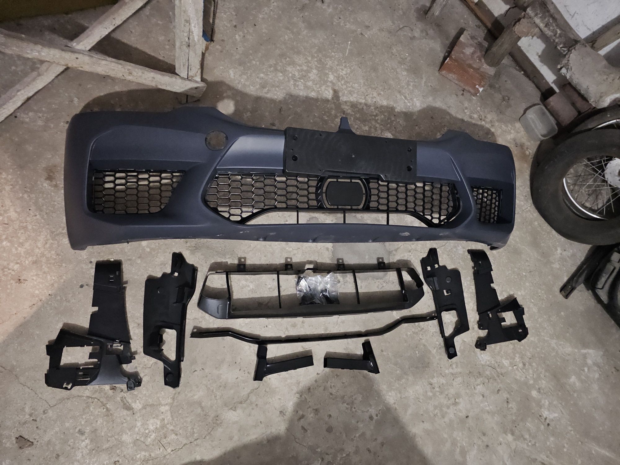 G30 M5 предна броня BMW