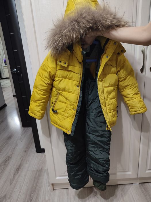 Продам комбинезон для мальчика