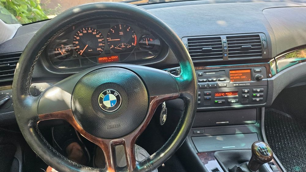 BMW 318 diesel an 2005