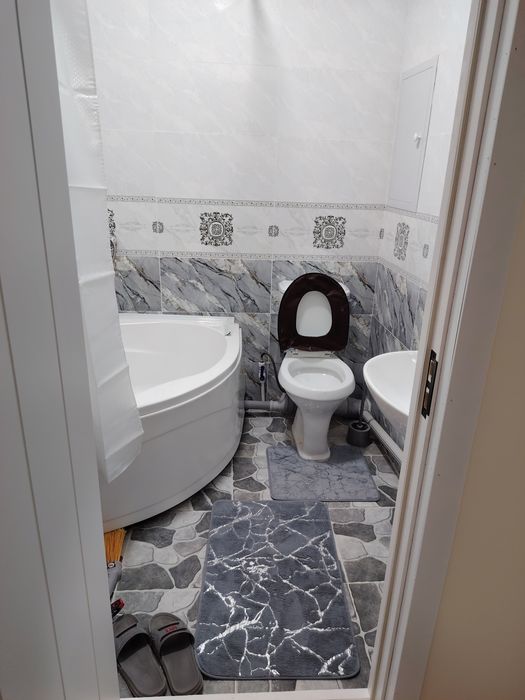 Сдается квартира в аренду 2 комнатная у базара Орикзор. Без маклер