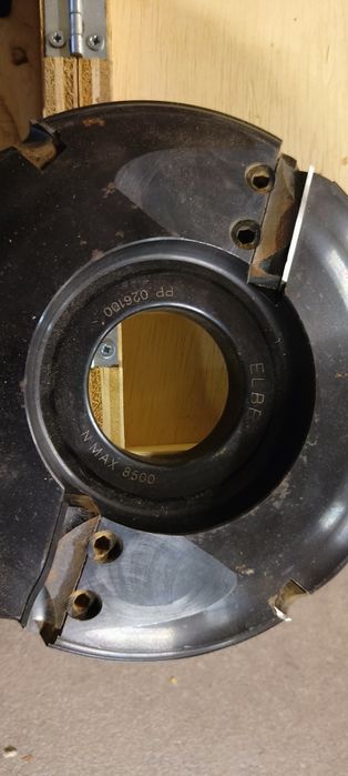 Фрезова Глава за изработка на Масивни Вратички Elbe PP 026100