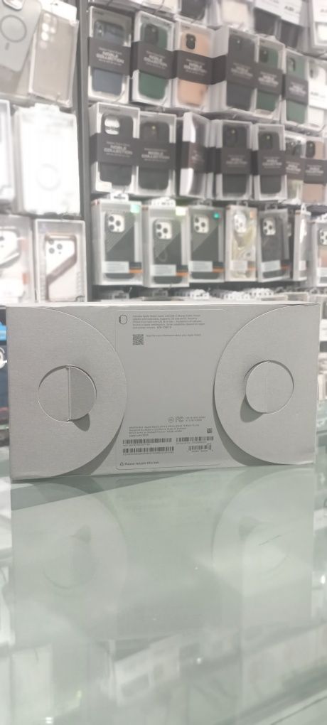 Apple Watch ultra 2 2024 . Black / Green