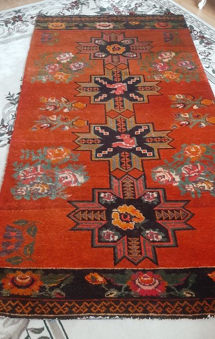 Ковер ручной работы