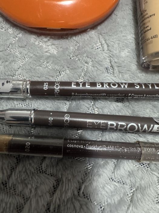 Сет гримове  някои нови