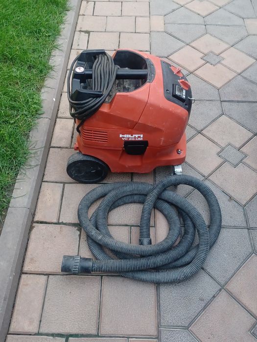 Aspirator industrial HILTI VC  20-UM ca și nou