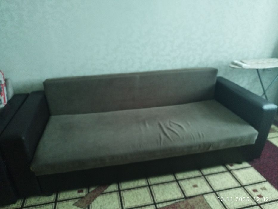 Отдадим диван б/у