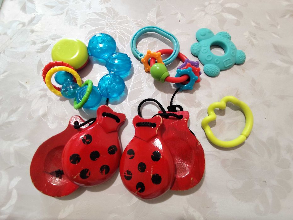 Играчки за фина моторика