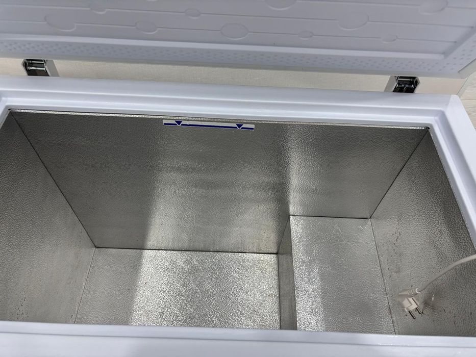 Морозильник новый