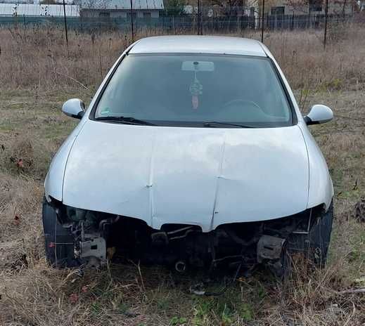 Dezmembrez SEAT LEON 1M1 1.6i 16V (05.2004) ~ Tip motor BCB