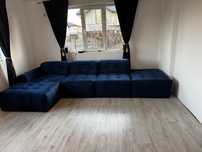 Coltar 5 locuri tapitat cu catifea albastru royal 341x166CM
