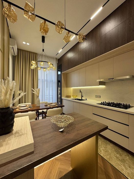 Квартира 4 комнаты,  ЖК Барокко, ор-р: Гидрометцентр, 128 м²