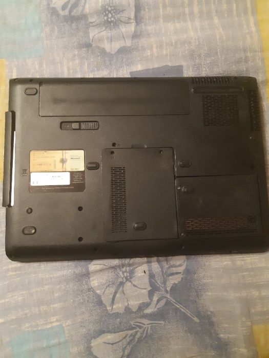 Laptop HP dv6500 incomplet, ptr piese( display, carcasa, baterie, etc)