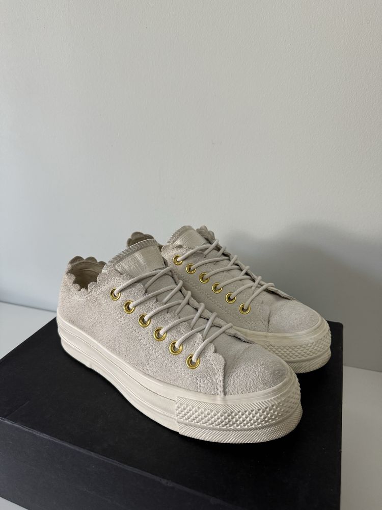 Дамски кецове Converse