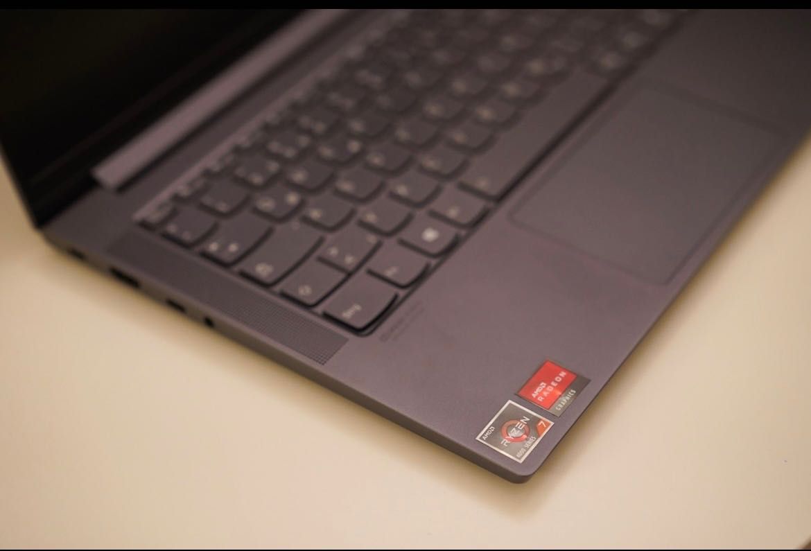 Lenovo yoga slim 7