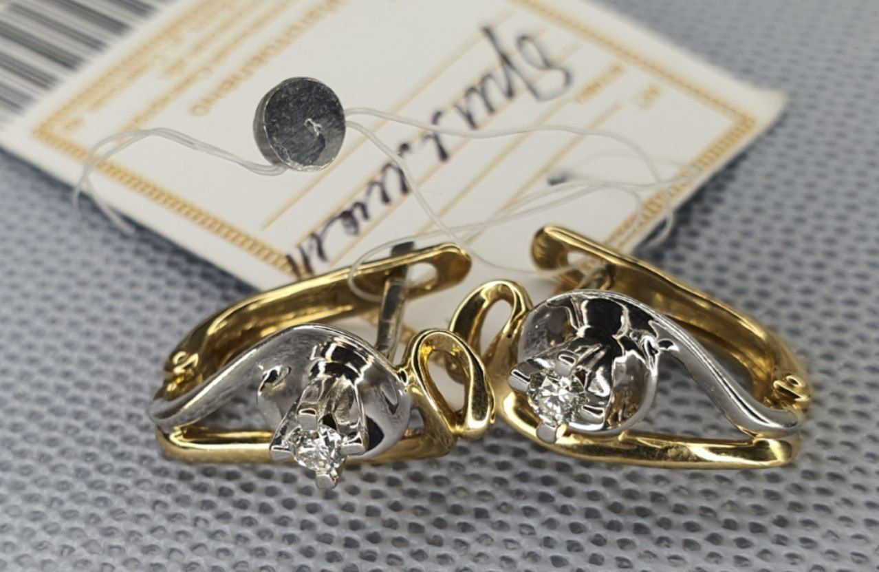 Золотые изделия, кольцо, цепь, серьги, браслет, зажим. Бриллиант