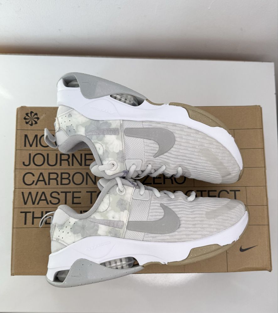 Nike Wmns Zoom Bella 6 ( 38) Маратонки