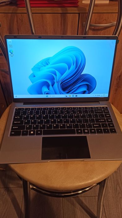 Laptop nou la cutie, Intel celeron, 8 GB RAM