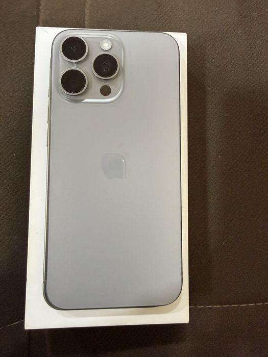 Iphone 15pro max 256gb. Srochna sotiladi