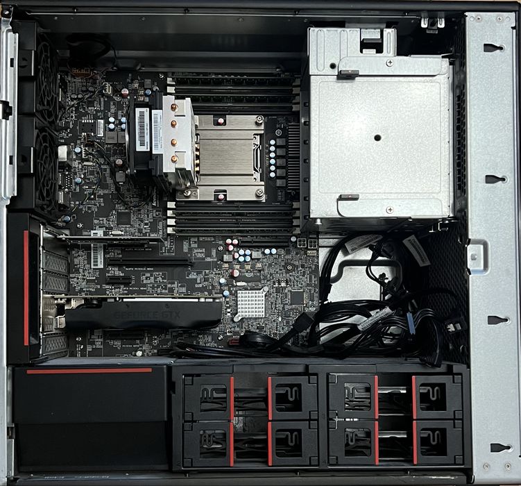 Lenovo ThinkStation P500, 32GB ECC DDR4, Intel Xeon E5-1650, GTX 1650