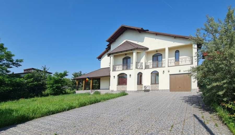 Casă modernă cu 5 camere și 5 băi confort în Groși, Maramureș