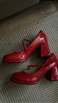 Туфли  red Mary Jane