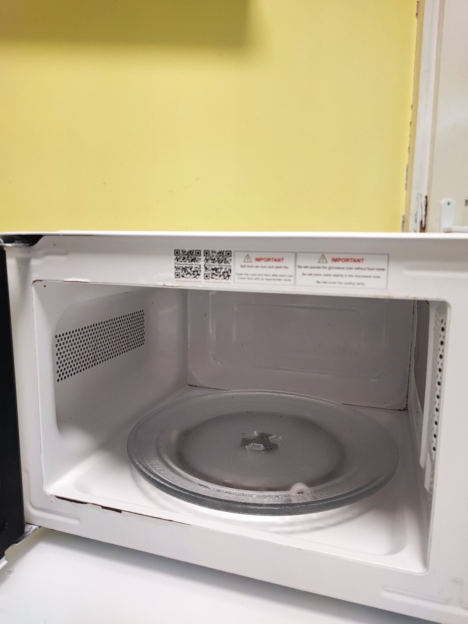 Микровълнова COOKWORKS 17L нова