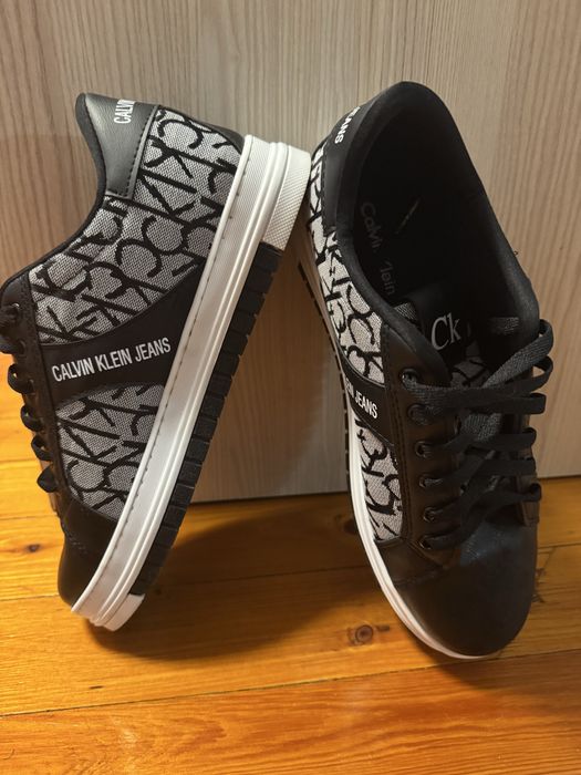 Мъжки маратонки 43