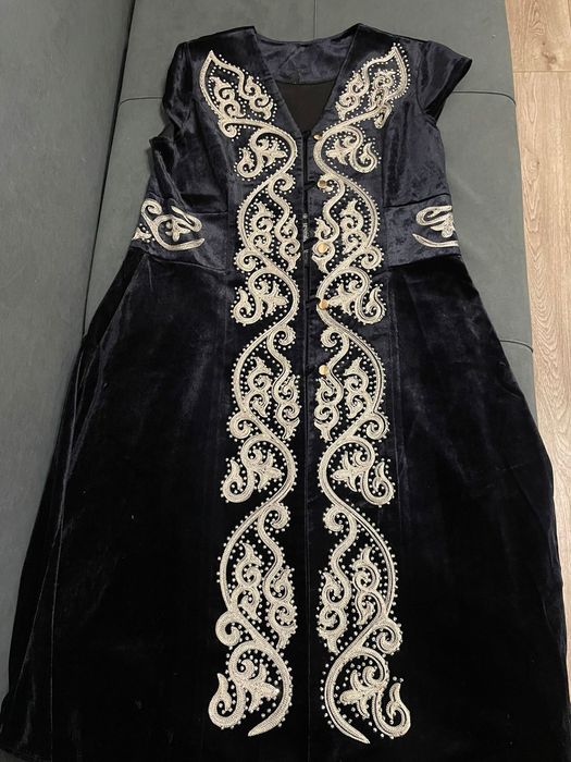 Продам новый женский камзол из качественного материала