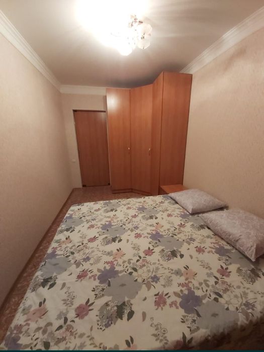 Сдам 3-х ком кв  оплата + ком .услуги