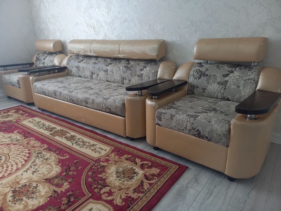 Диван мебель.б/у