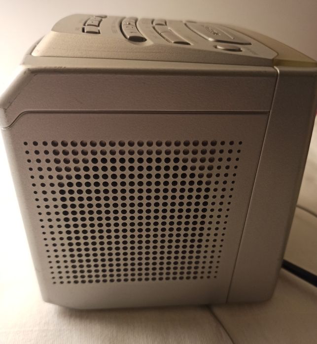 SONY - Boxă wireless portabilă / Radio digital FM+LW+MW ceas alarmă