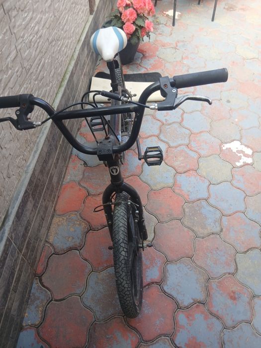 Vând bmx la o stare foarte buna