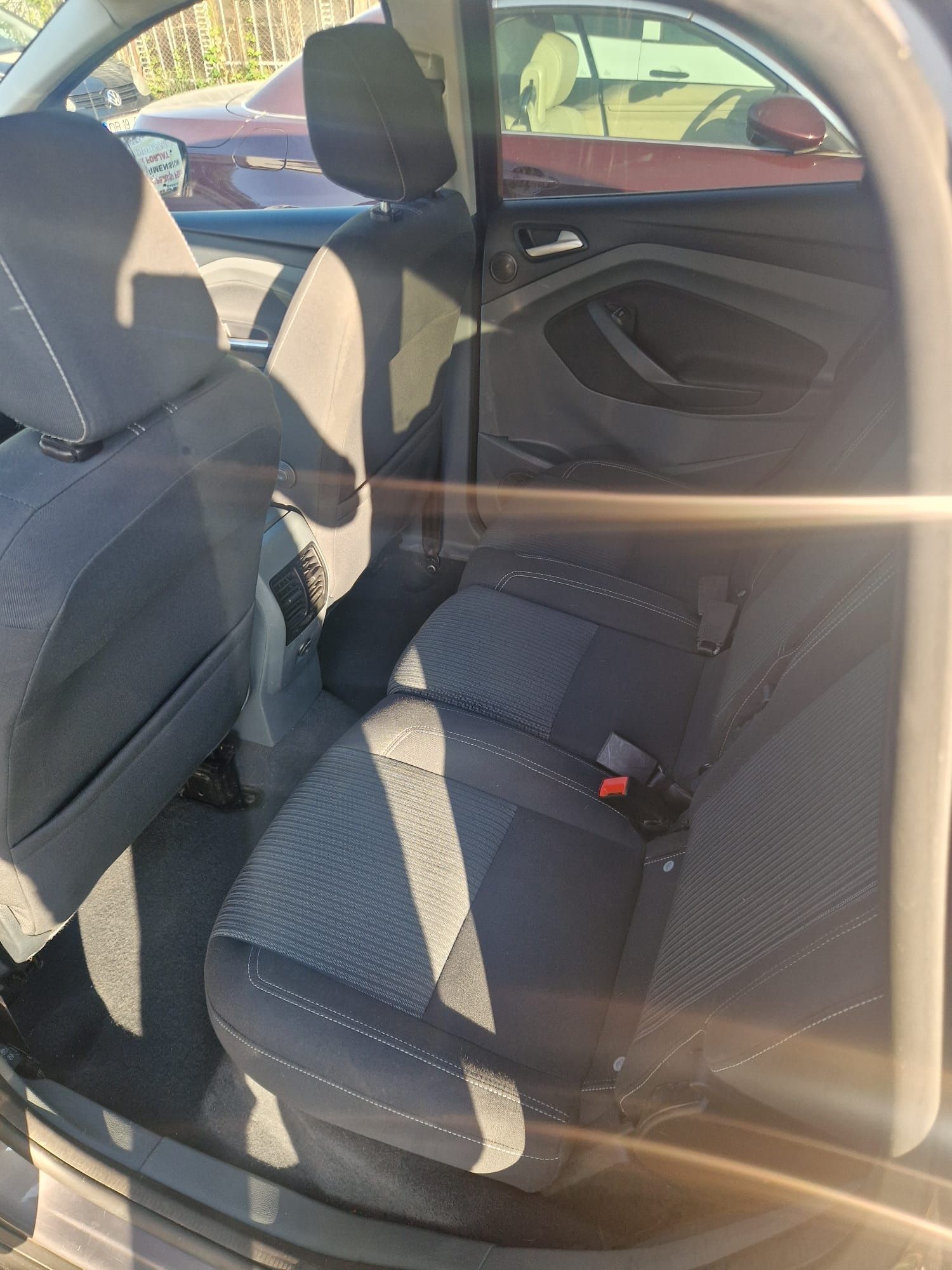 Vând Ford C Maxx