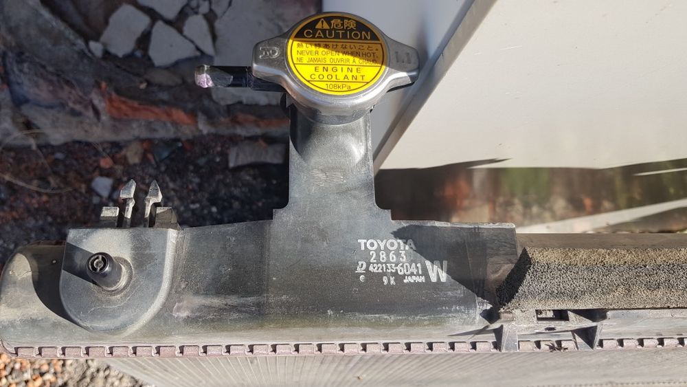 Радиатор от Тойота камри 40