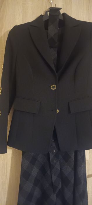 Елегантно сако на марката Кенсол
