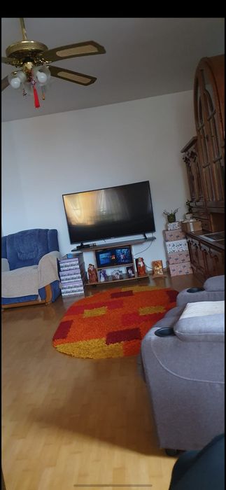 Vând apartament in Mioveni, central,negociabil