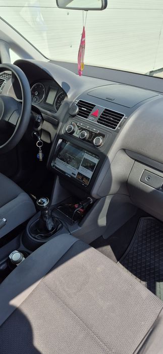 VW TOURAN 1,6 TDI - 7 locuri