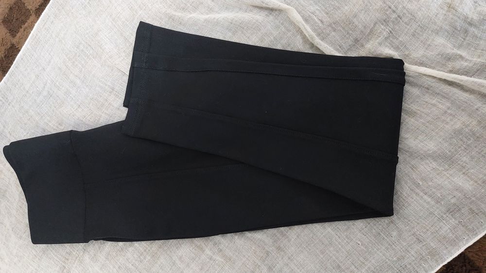 Продам чёрные брюки, тёплые без начеса. Индия