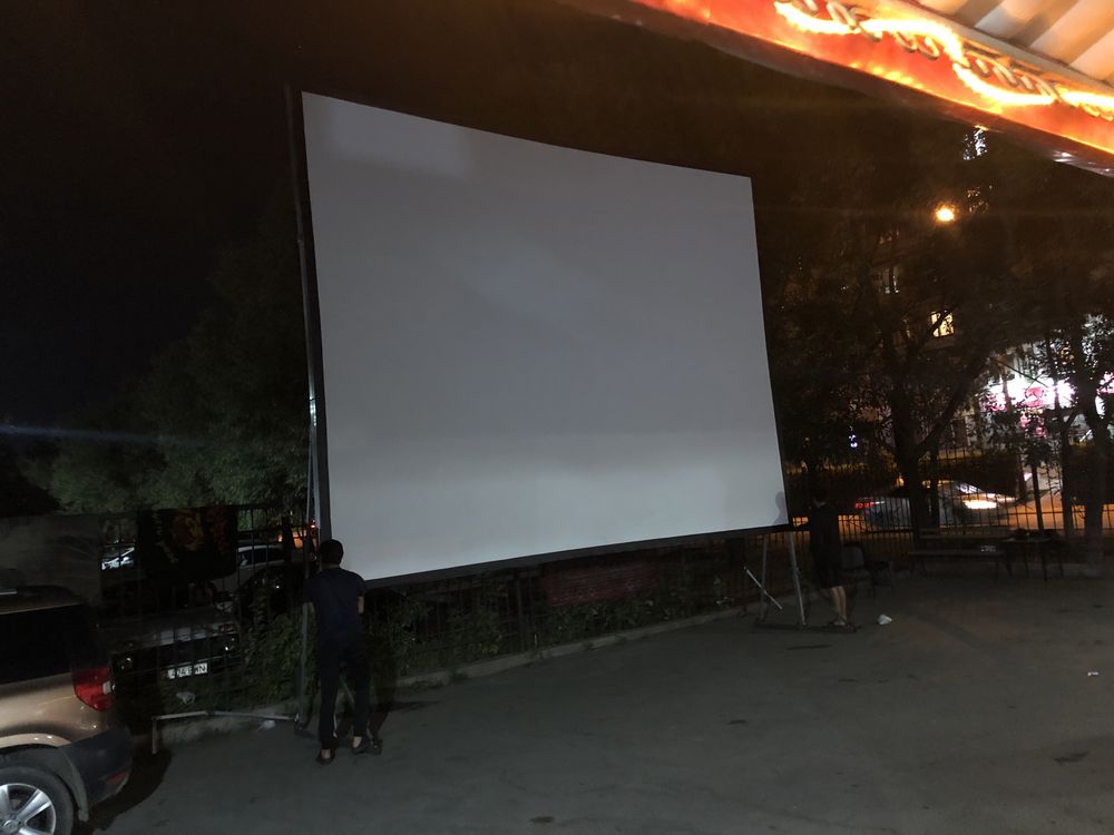 Экран для проектора уличный ! Размер ширина 6,3 метра - высота 6 метро