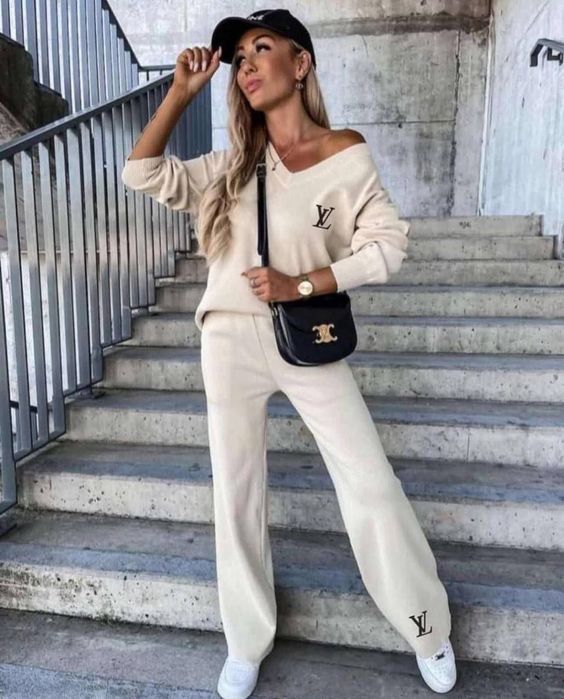 Compleu pentru dama din tricot