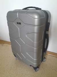 Куфар на колелца Suitcase (със забележка)