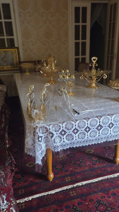 Стол на хороший качестве новый